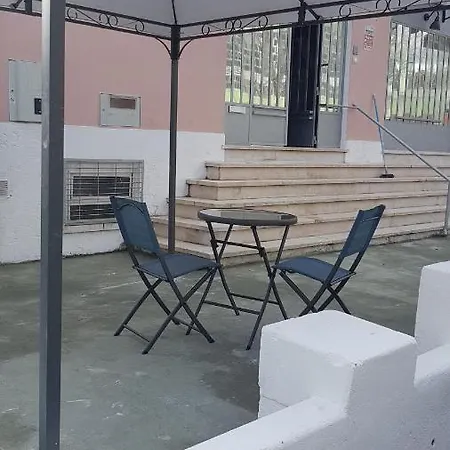 Albergue Terminal 3 *