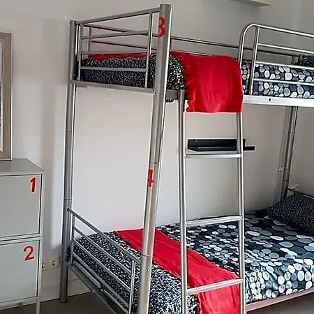 Terminal 3 Hostel *